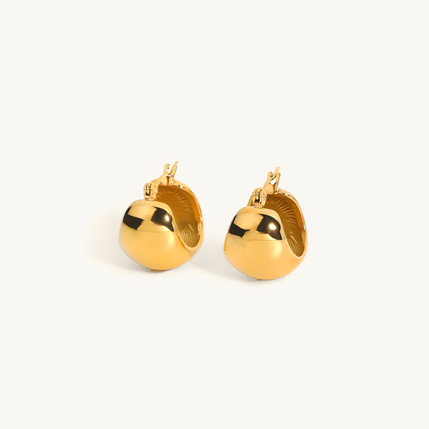 Meliora Gold Huggie Earring