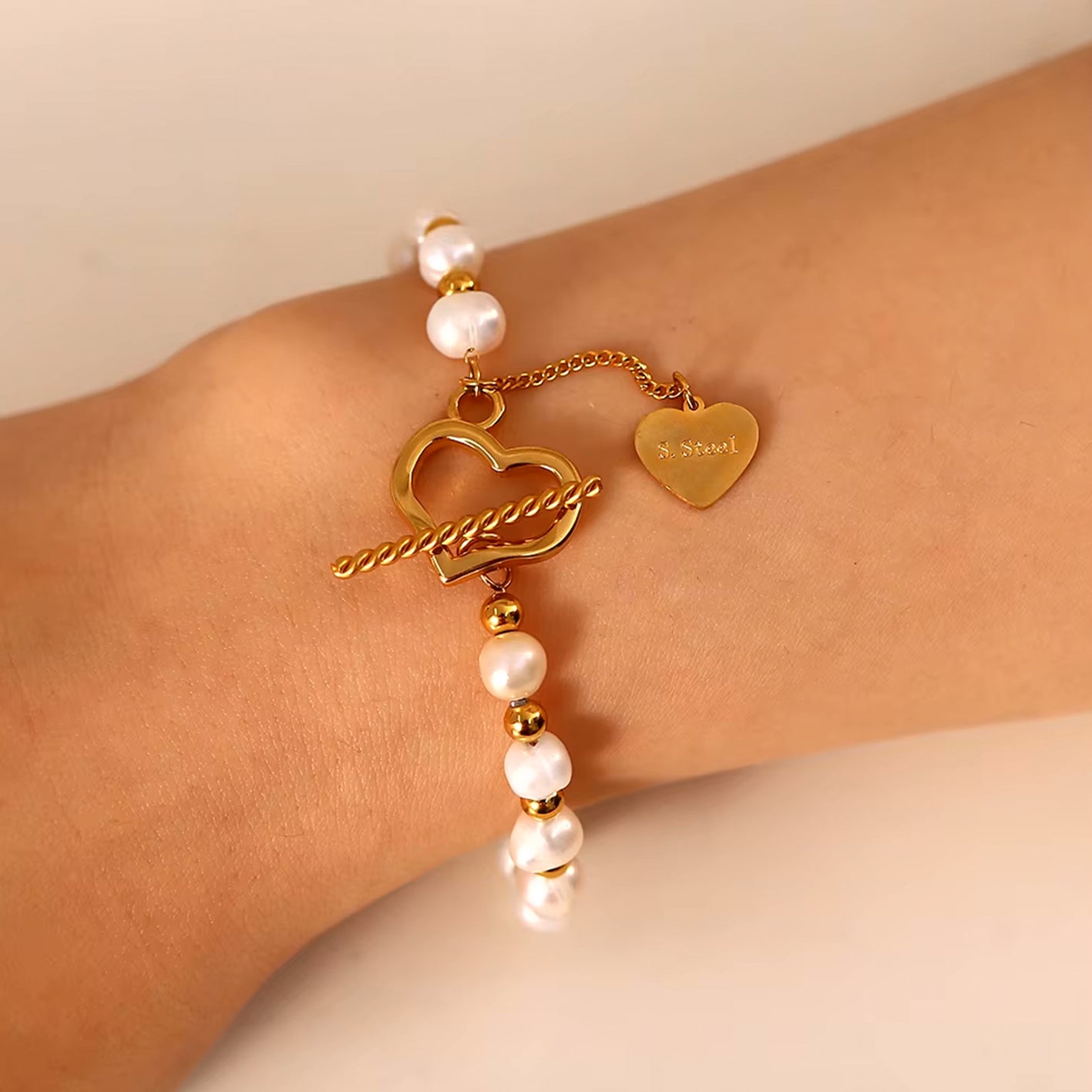 Nora Heart Freshwater Pearl Bracelet