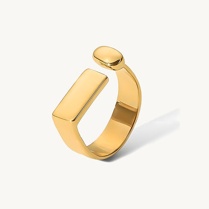 Cadenza Gold Ring